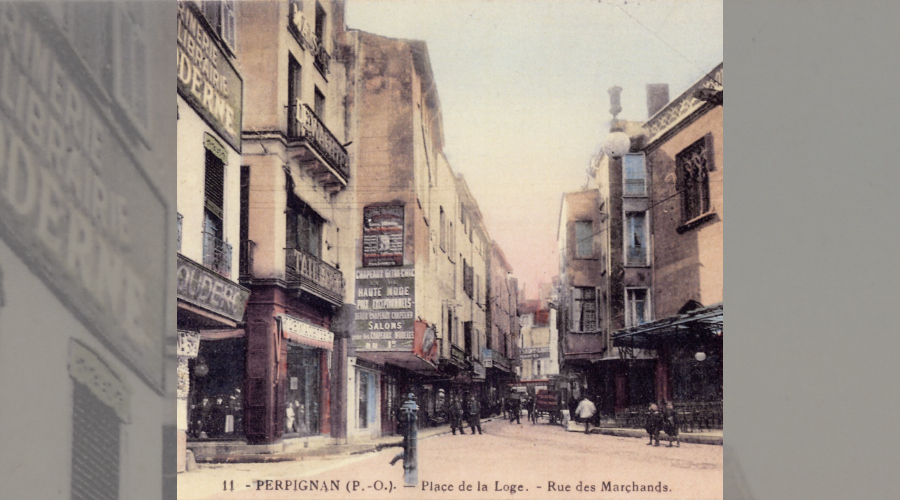 Les étages sont en encorbellement sur la rue 