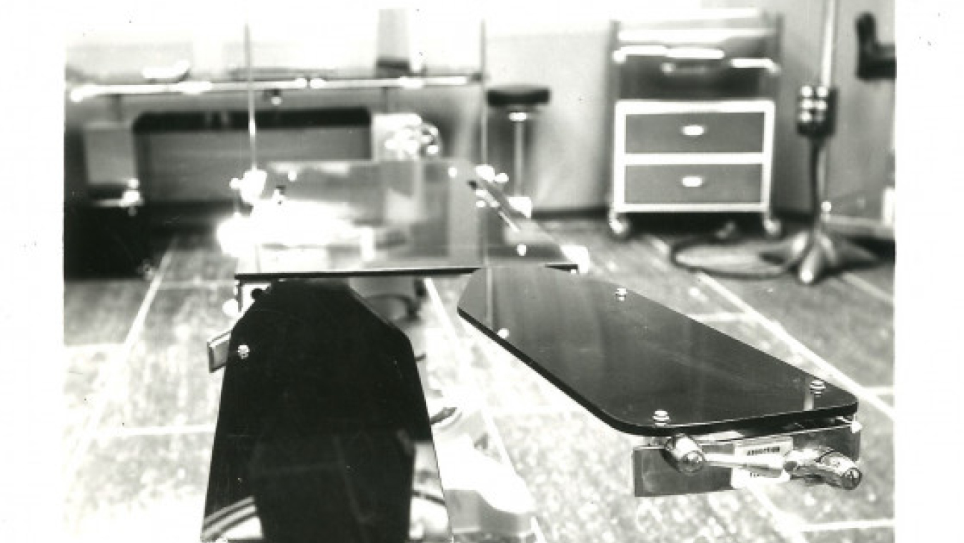 Salle et matériel d’examen, années 1970, coll. CHG