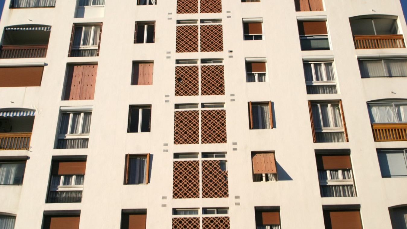 Détail d'une façade du Moulin-à-Vent.