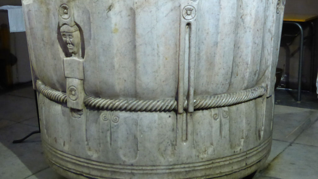 Font baptismaux de la fin du XIe ou du début du XIIe siècle