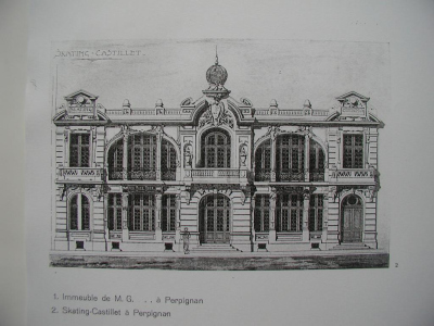 Plan:S'inspirant des façades d'opéra:2 grandes baies avec colonnes et 3 éléments en saille