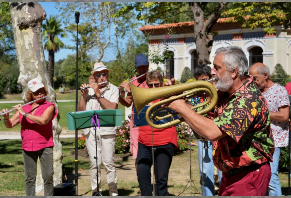 Photo N°1 : AUTOUR DU FESTIVAL JAZZÈBRE : RÉPÉTITION PUBLIQUE DE LA GRANDE FANFARE #2