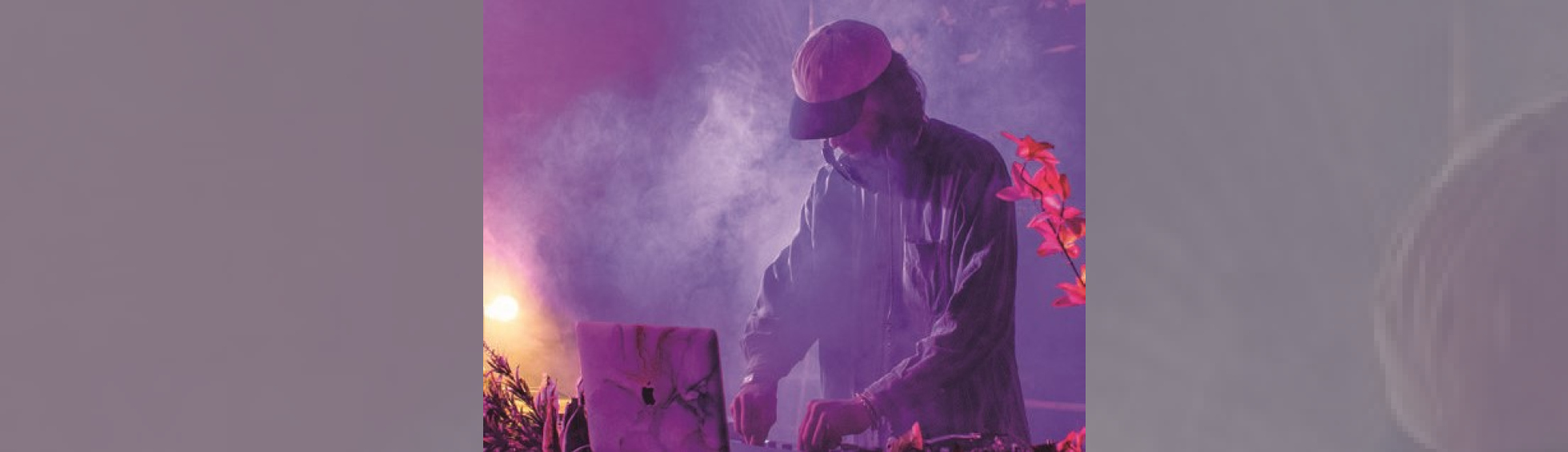 Photo N°1 : SPECTACLE « LA LIVRAISON DE FLEURS »